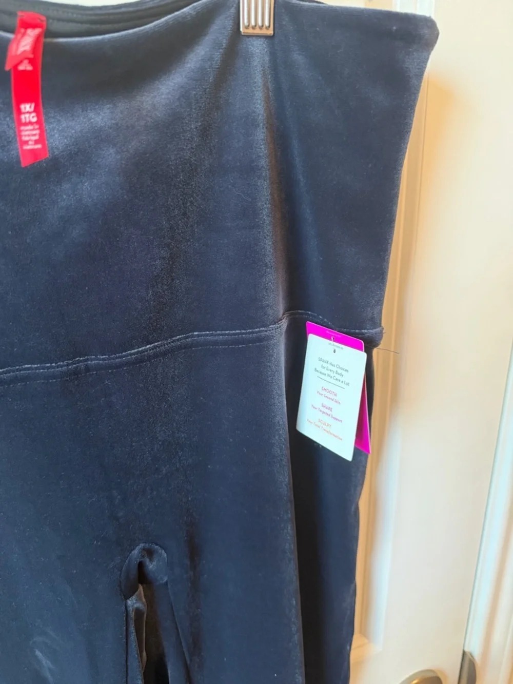 ⚡️NWT Spanx Velvet High-Waist Leggings